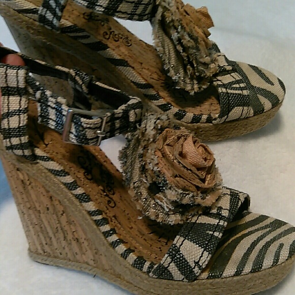 naughty monkey wedges